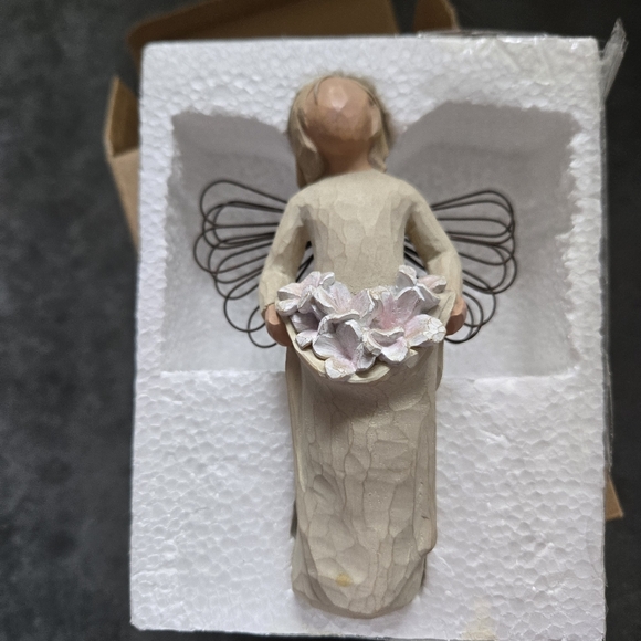 Willow Tree Angel Of Spring - Picture 1 of 3